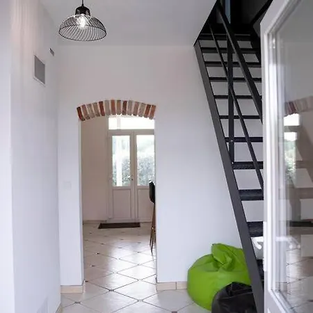 Holiday home Maison Familiale Proche Du