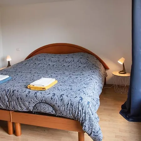 Maison Familiale Proche Du Holiday home *